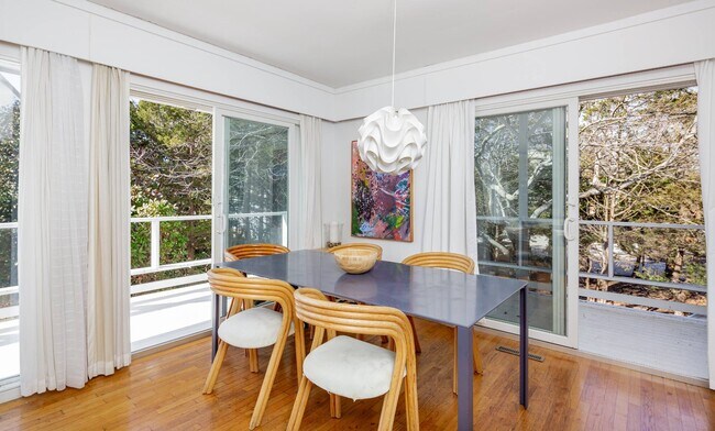 Building Photo - 20 Bay Inlet Rd