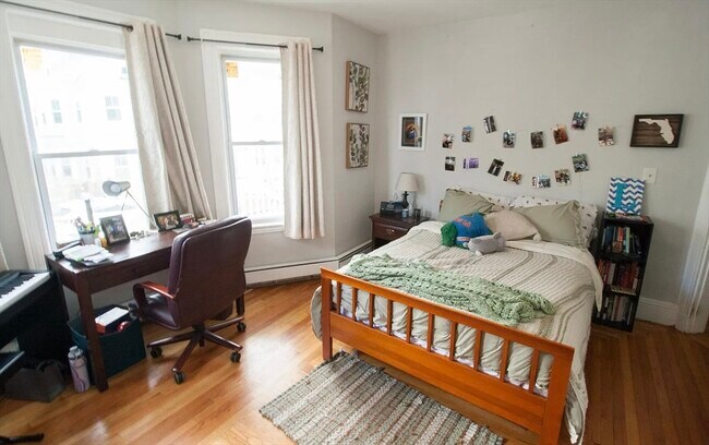 Building Photo - 65 Wyman St