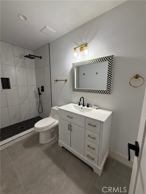 Building Photo - 811 Tahoe Ave