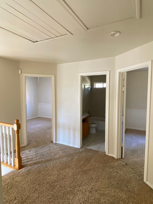 Building Photo - Stunning 4-Bedroom Home in Clovis Unified ...