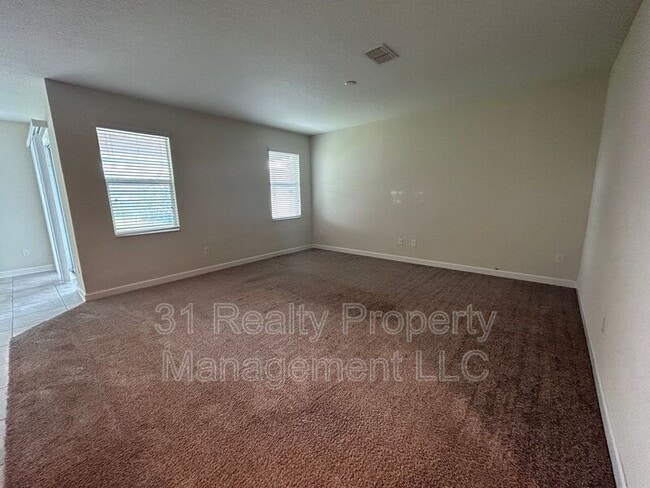 Building Photo - 11114 Sycamore Woods Dr