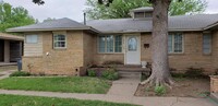 Building Photo - 1005 E 45th Pl