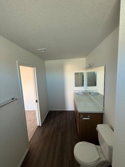 Building Photo - 7970 E 46th Pl