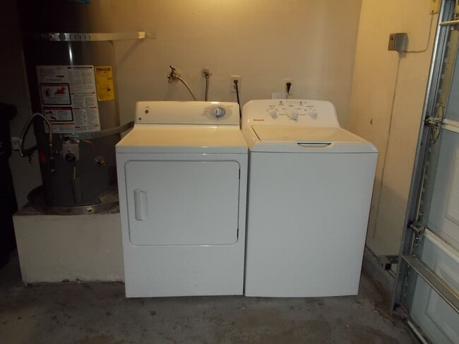 Building Photo - Charming Two-Story Townhome with 2 Bedrooms & 2 Bathrooms