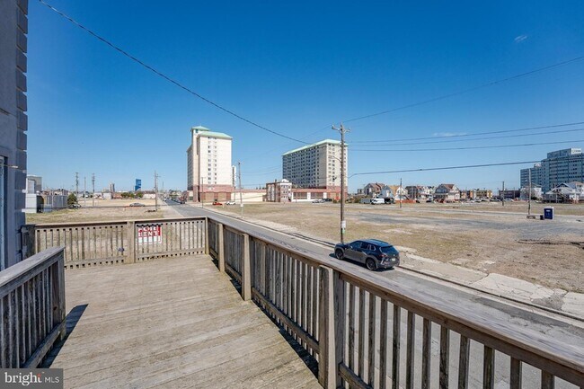 Building Photo - 222 S Rhode Island Ave