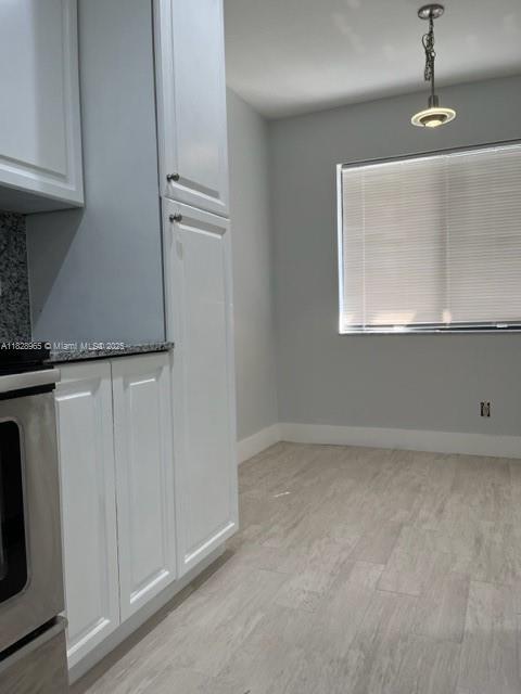 Building Photo - 447 Lakeview Dr