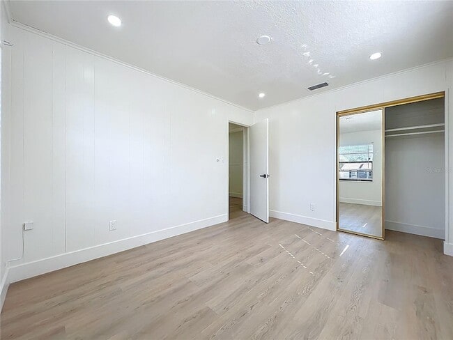Building Photo - 3463 Arnel Dr