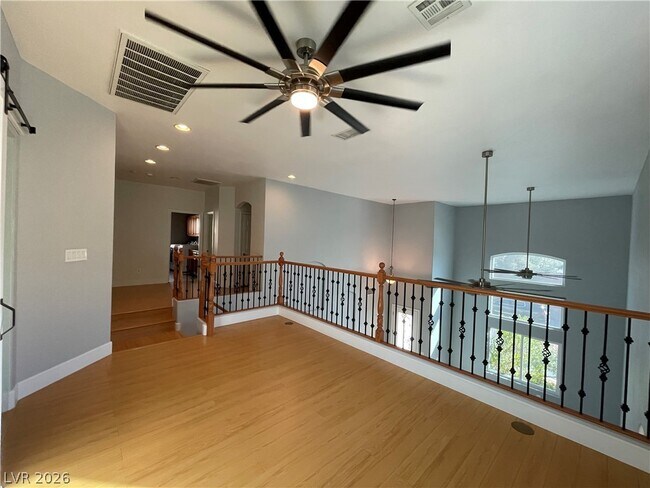 Building Photo - 4049 Bennett Mountain St