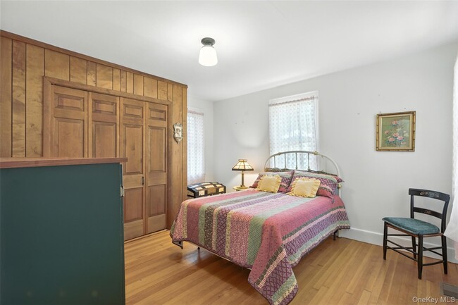 Building Photo - 190 Continental Rd