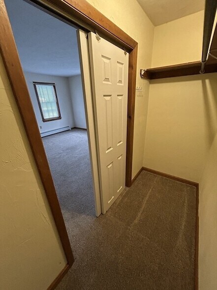 Building Photo - 227 Wood St