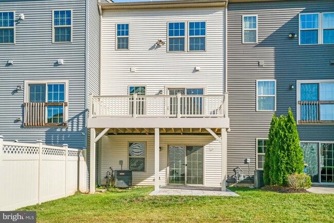 Building Photo - 16627 Tortola Dr