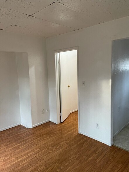 Building Photo - 1641 86th Ave