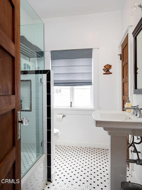 Building Photo - 5063 Montezuma St