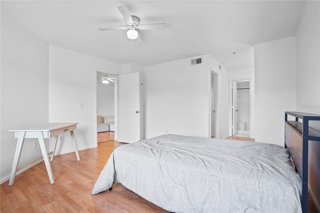 Building Photo - 494 N Pin Oak Pl