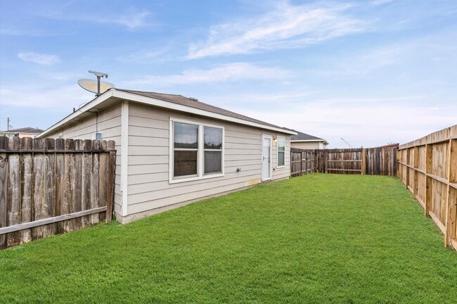 Building Photo - 1722 Ramsay Way