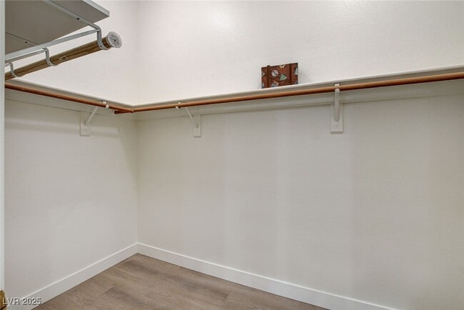 Building Photo - 9244 Pitching Wedge Dr
