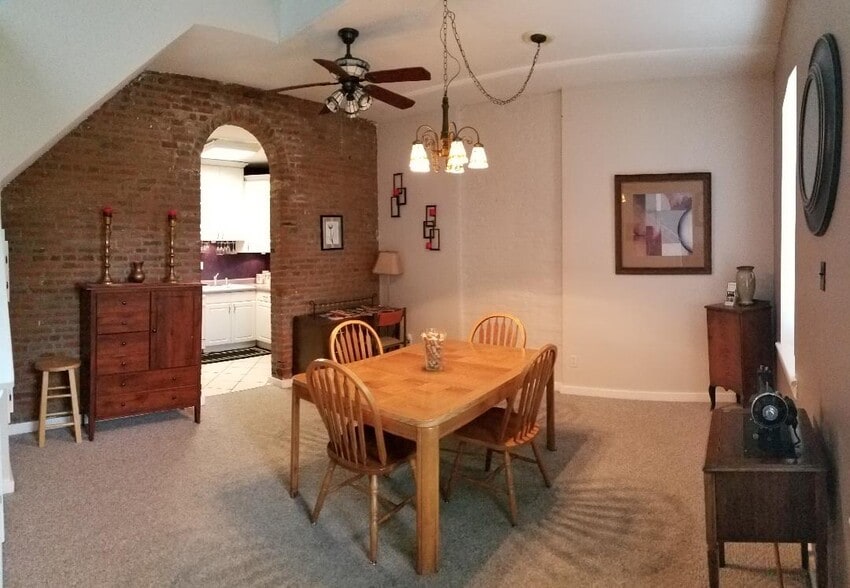 Dining room - 1916 S 10th St