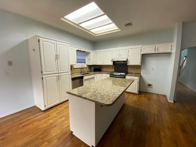 Building Photo - Two-Story Home, 4-5 bedrooms, 2.5 bathroom...