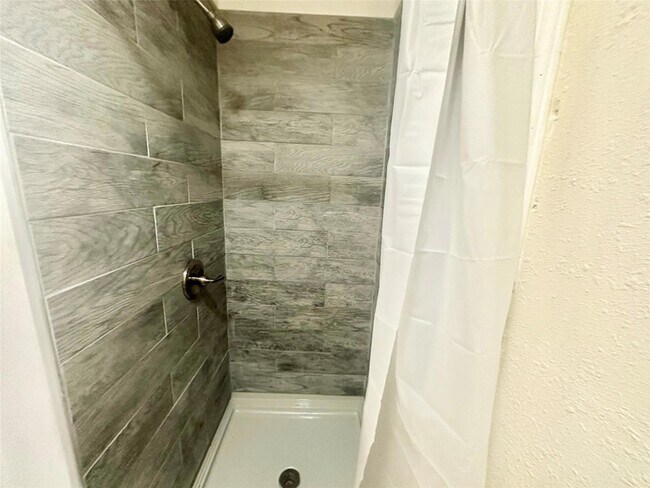 Building Photo - 5101 Purple Sage Dr