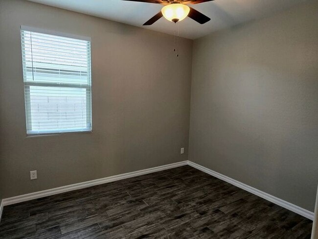 Building Photo - $300 MOVE-IN DISCOUNT - 3-BEDROOM WITH COMMUNITY POOL