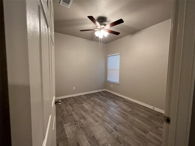 Building Photo - 629 Cr 306