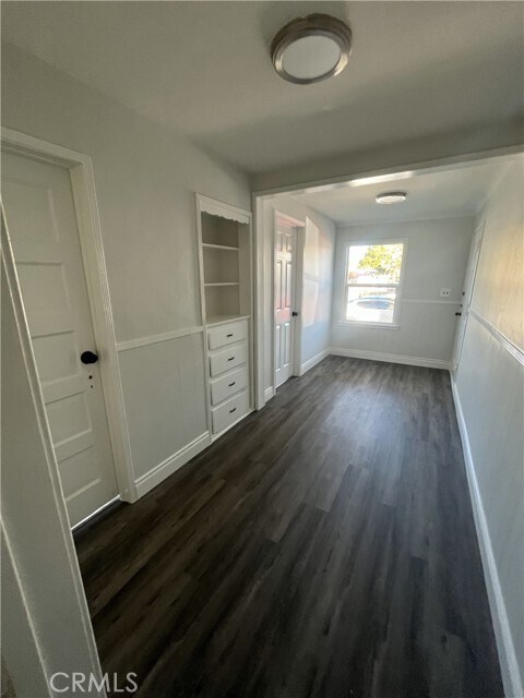 Building Photo - 2006 S Halladay St