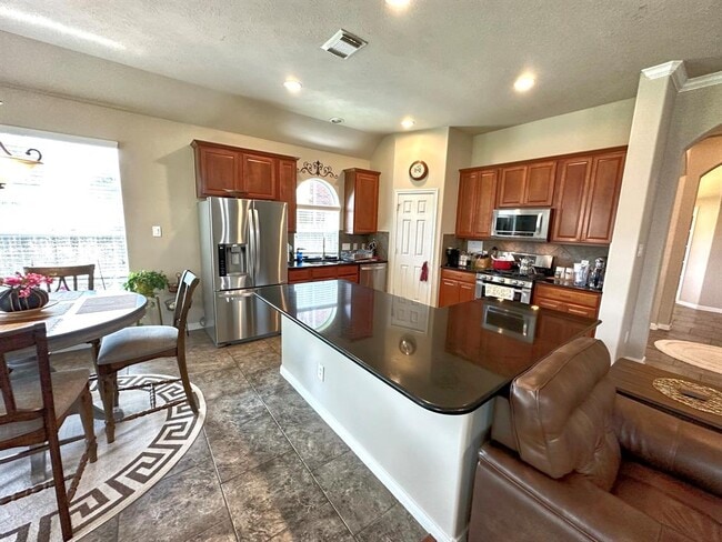 Building Photo - 5011 Logans Landing Ln