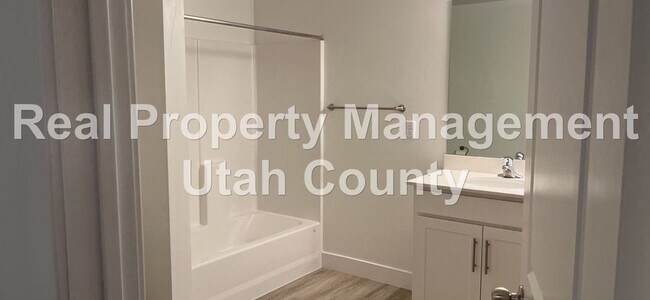 Building Photo - 891 N 1120 E