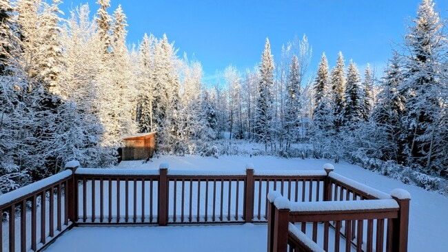 Building Photo - 3580 Wildwood Dr