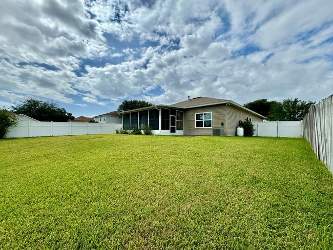 Building Photo - Corner Lot Beauty in Hawkins Cove: 4-Bedro...