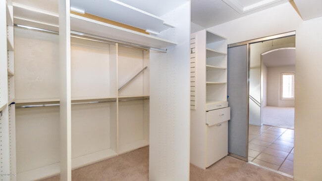 Building Photo - 38006 S Desert Highland Dr