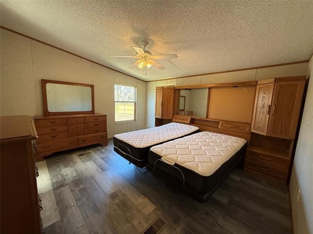 Building Photo - 822 FM 1187