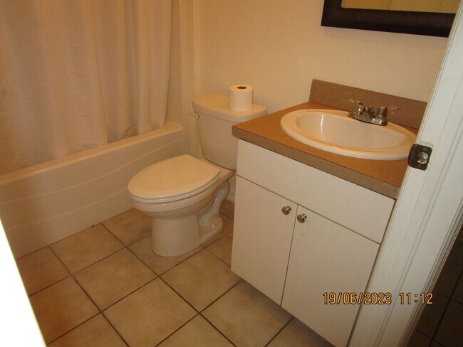 Building Photo - Avail Now-Lehigh Acres Duplex