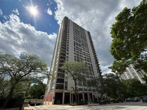 Building Photo - 1355 N Sandburg Terrace