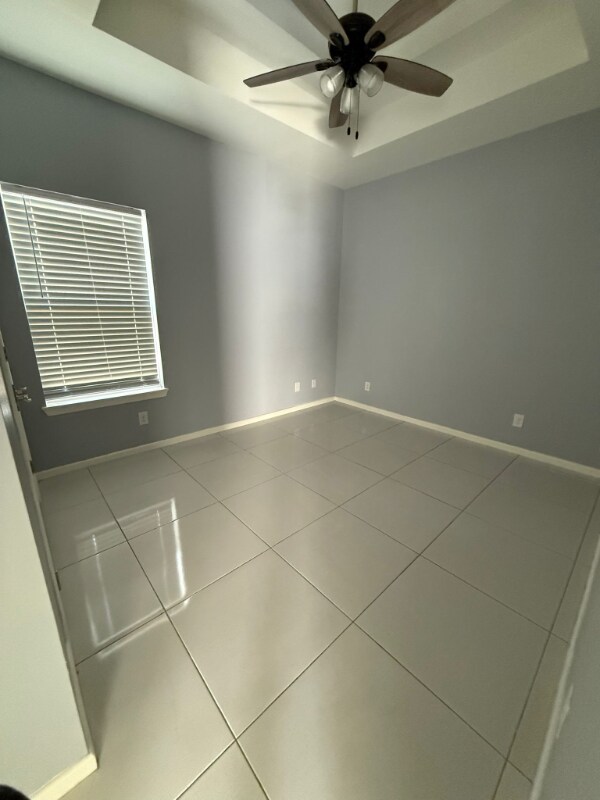 Building Photo - 4717 Mulberry Ave