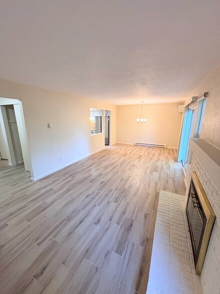 Building Photo - 13933 E Oxford Pl