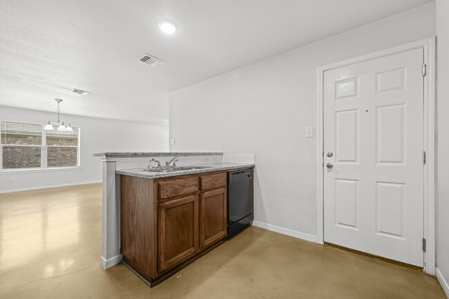 Building Photo - 1809 Indian Trail Dr
