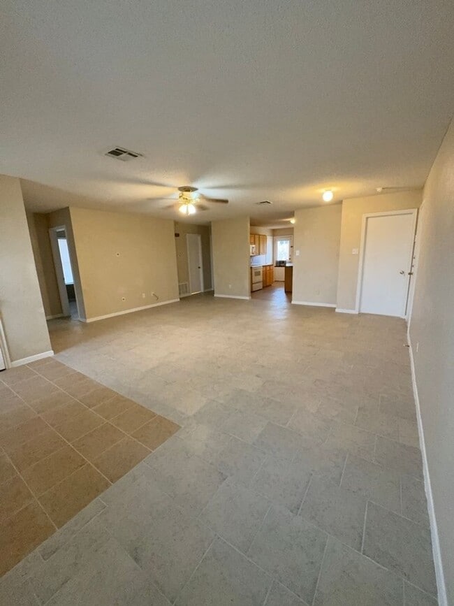 Building Photo - AVAILABLE SOON!