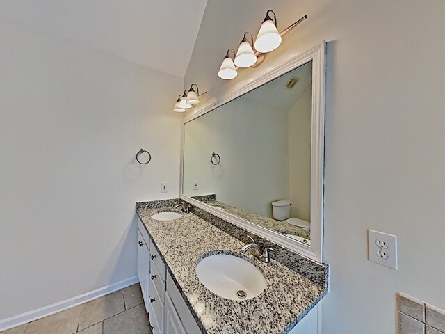 Building Photo - 46 Eastlake Landing