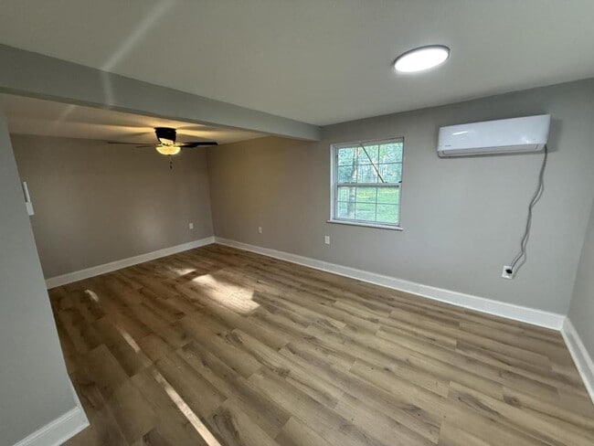 Building Photo - 507 1/2 Gray, Joplin MO