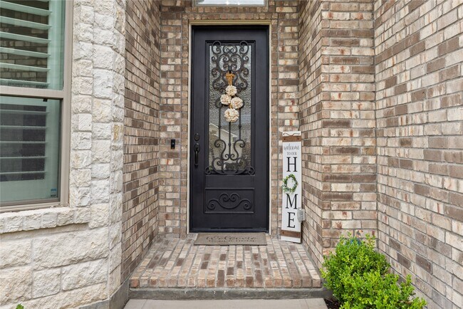 Building Photo - 3559 Pebble Beach Blvd