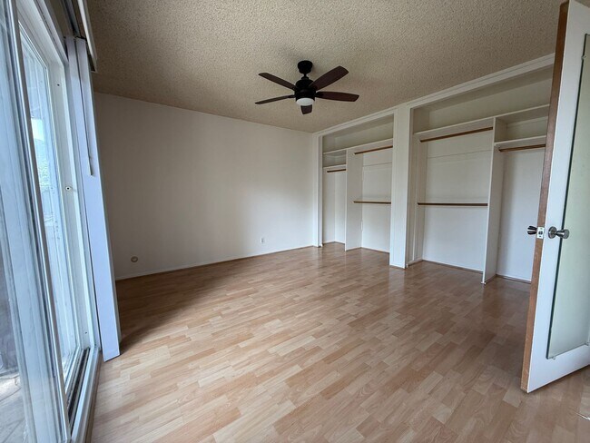 Building Photo - 9235 Creemore Dr