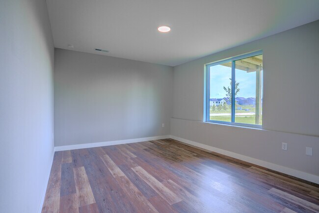 Building Photo - 127 Kinsey St