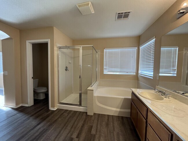 Building Photo - 1204 E Malibu Sands Ave