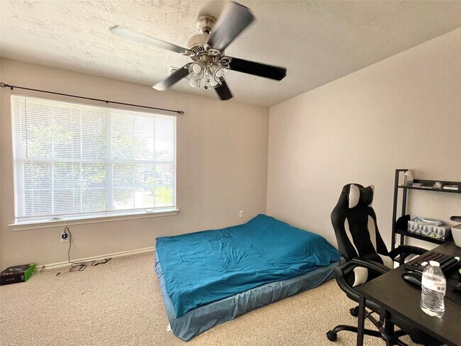 Building Photo - 25235 Boulder Bend Ln