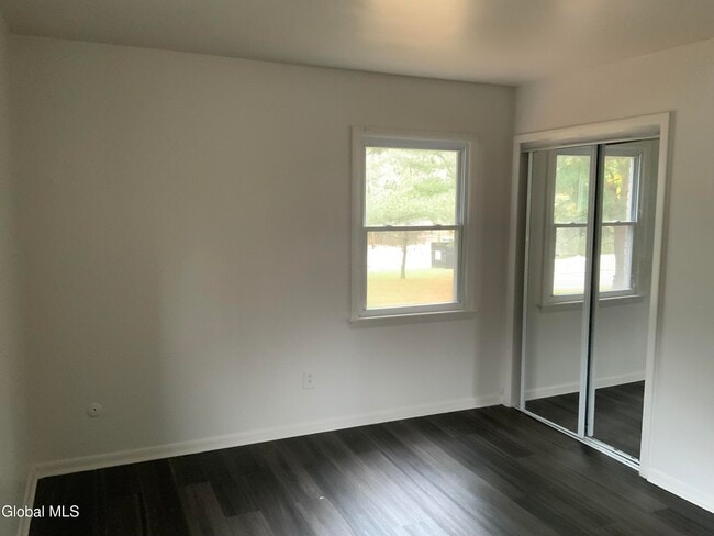 Building Photo - 11-21-21 Ashdown Rd