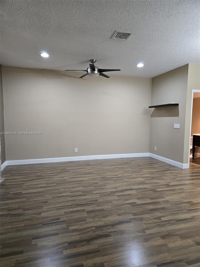 Building Photo - 821 NW 130th Ave