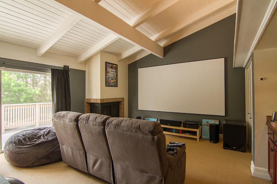 In case there's no need for a third bedroom. - 2838 Luciernaga St