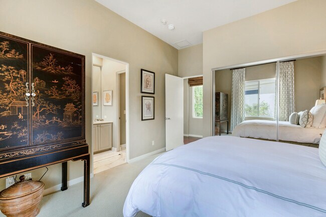 Building Photo - 761 Dove Run Cir