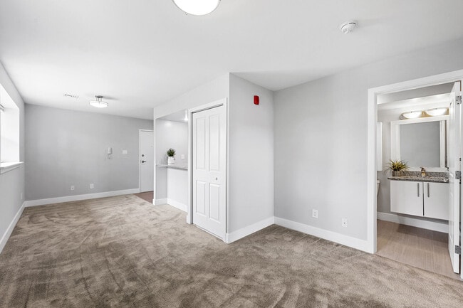 Building Photo - Rock Hill Apartments